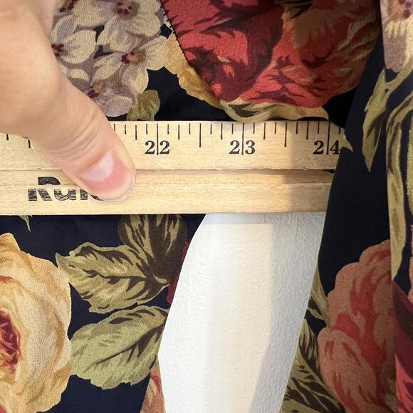 Vintage Susan Bristol Women's Size 16 Navy Blue Floral Button Down Shirt Top - Picture 8 of 9